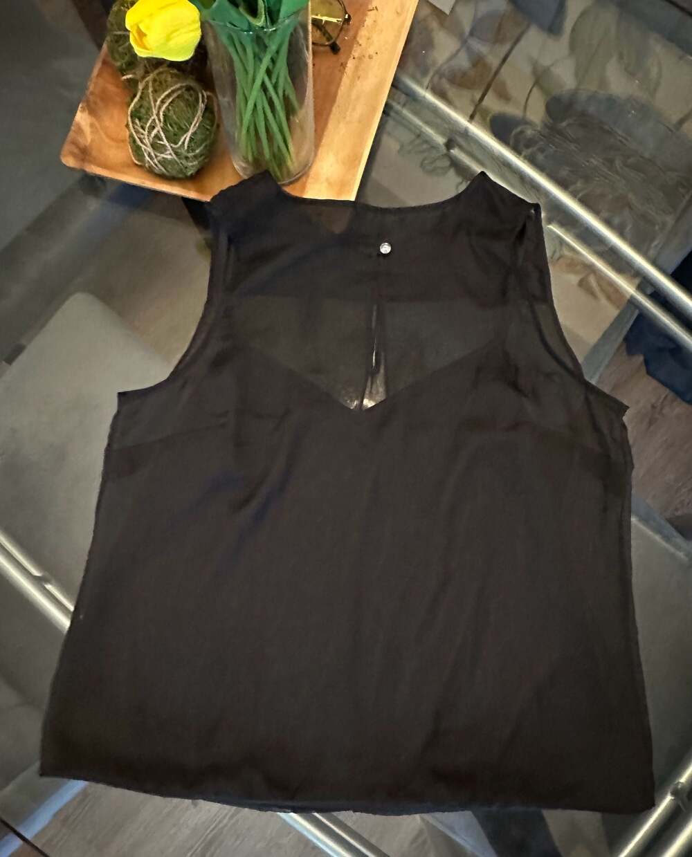 White House Black Market Black Sheer Back Keyhole Tank Top Size 8
